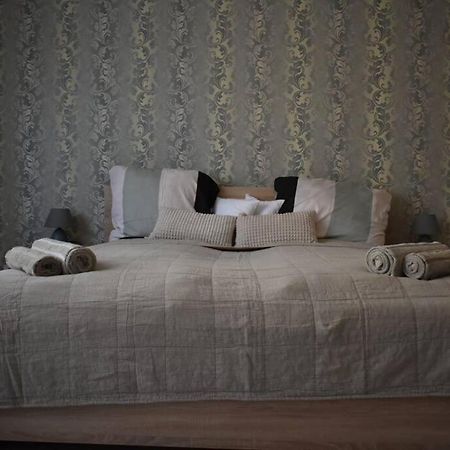 Kenyelmes Lakas Jo Helyen Appartement Boedapest Buitenkant foto