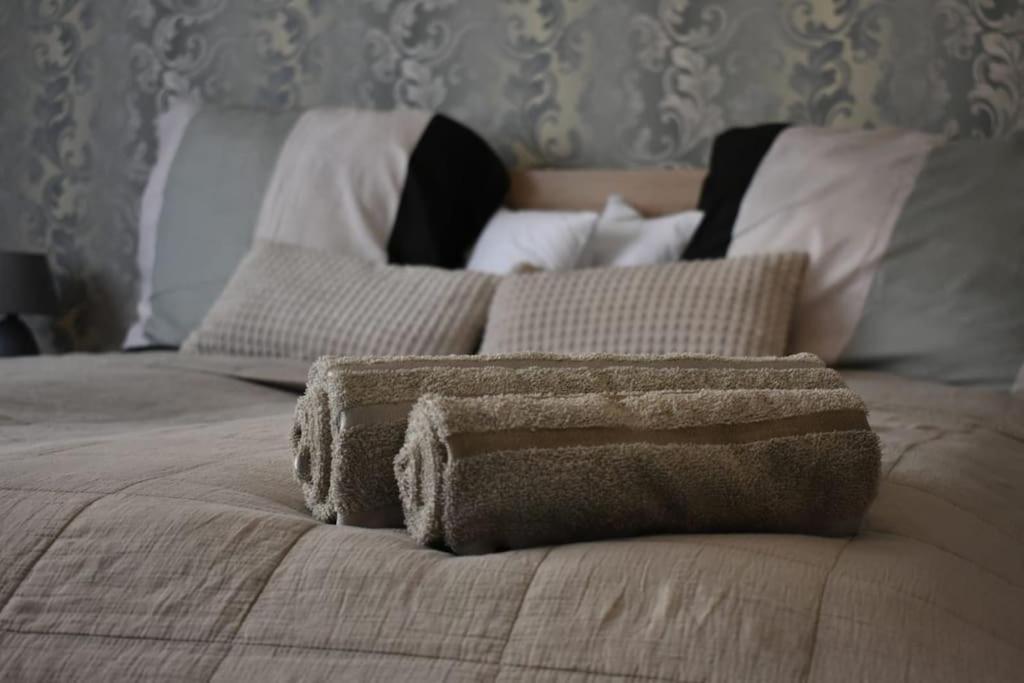 Kenyelmes Lakas Jo Helyen Appartement Boedapest Buitenkant foto