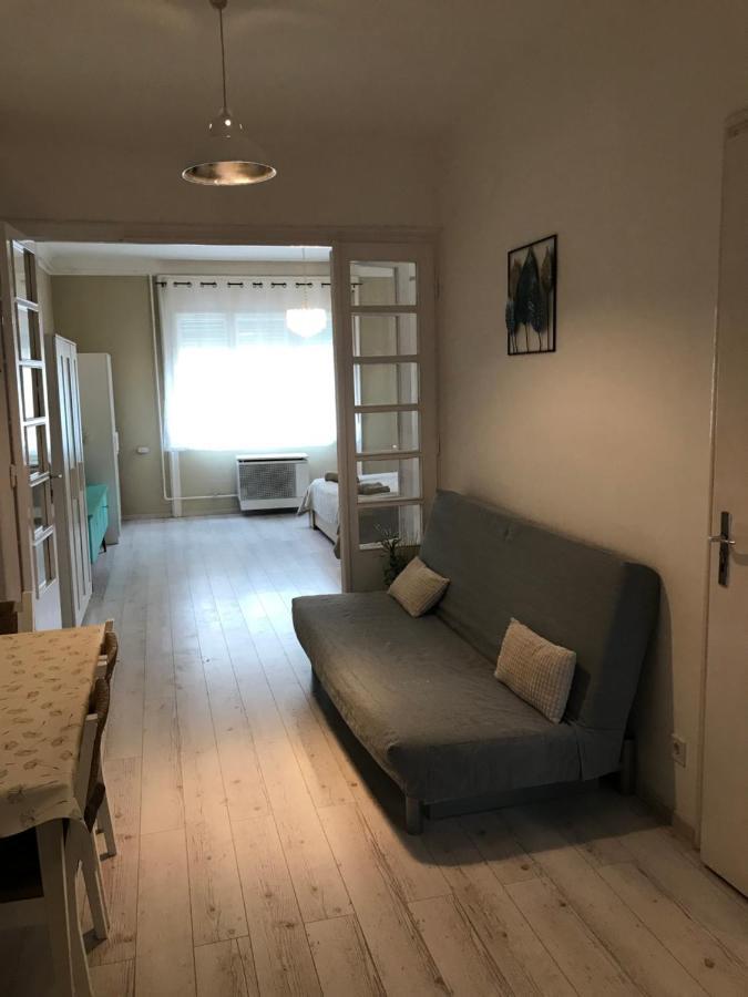 Kenyelmes Lakas Jo Helyen Appartement Boedapest Buitenkant foto